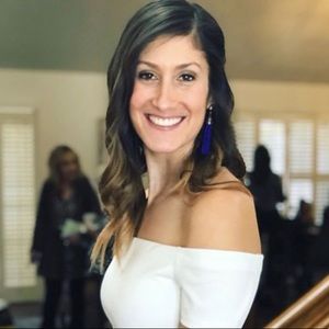 Meet your Posher, Adrianna